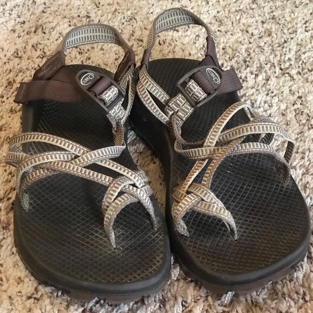 Womens Chacos Size 10